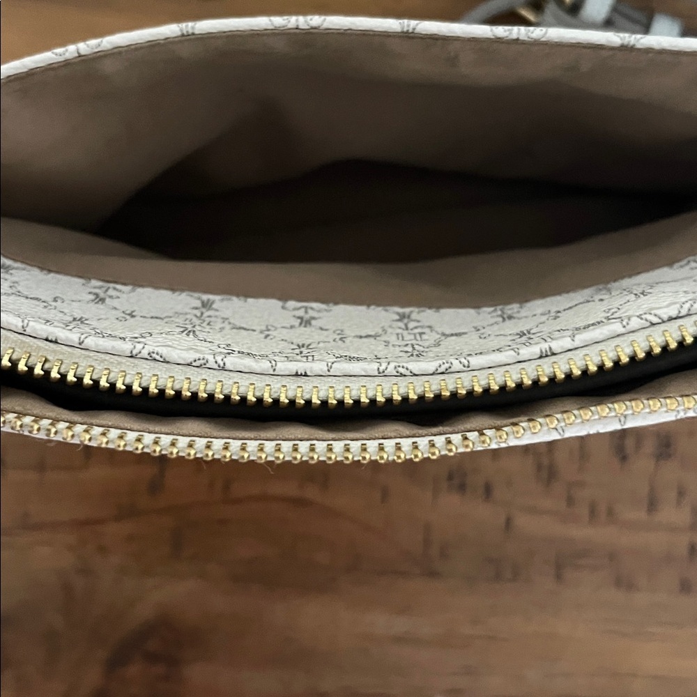 Nanette Lepore Cream and Gray Patterned Crossbody Purse NWOT - Picture 5 of 14